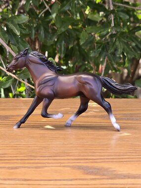 Breyer Stablemate G2 Standardbred Dark Bay - TSC Mystery Surprise Series 6